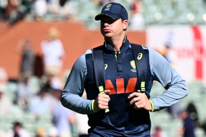 Smith ruled out of Adelaide Test on dramatic morning