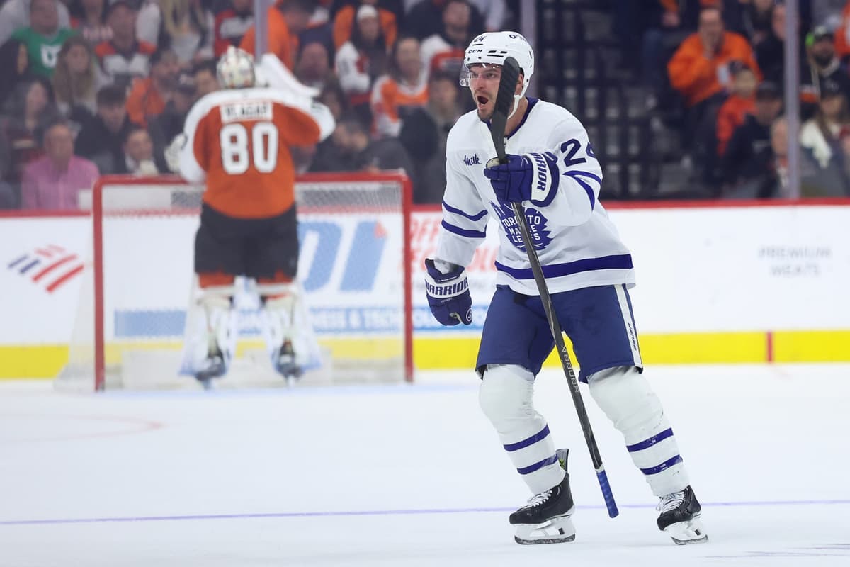 James van Riemsdyk calls Scott Laughton one of his favourite teammates of all time ahead of Leafs-Wings tilt