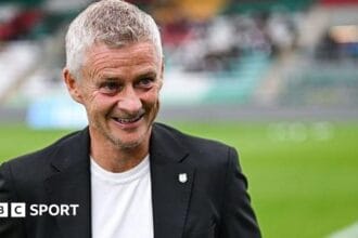 Manchester United: Ole Gunnar Solskjaer set for interim boss talks