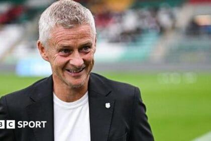 Manchester United: Ole Gunnar Solskjaer set for interim boss talks
