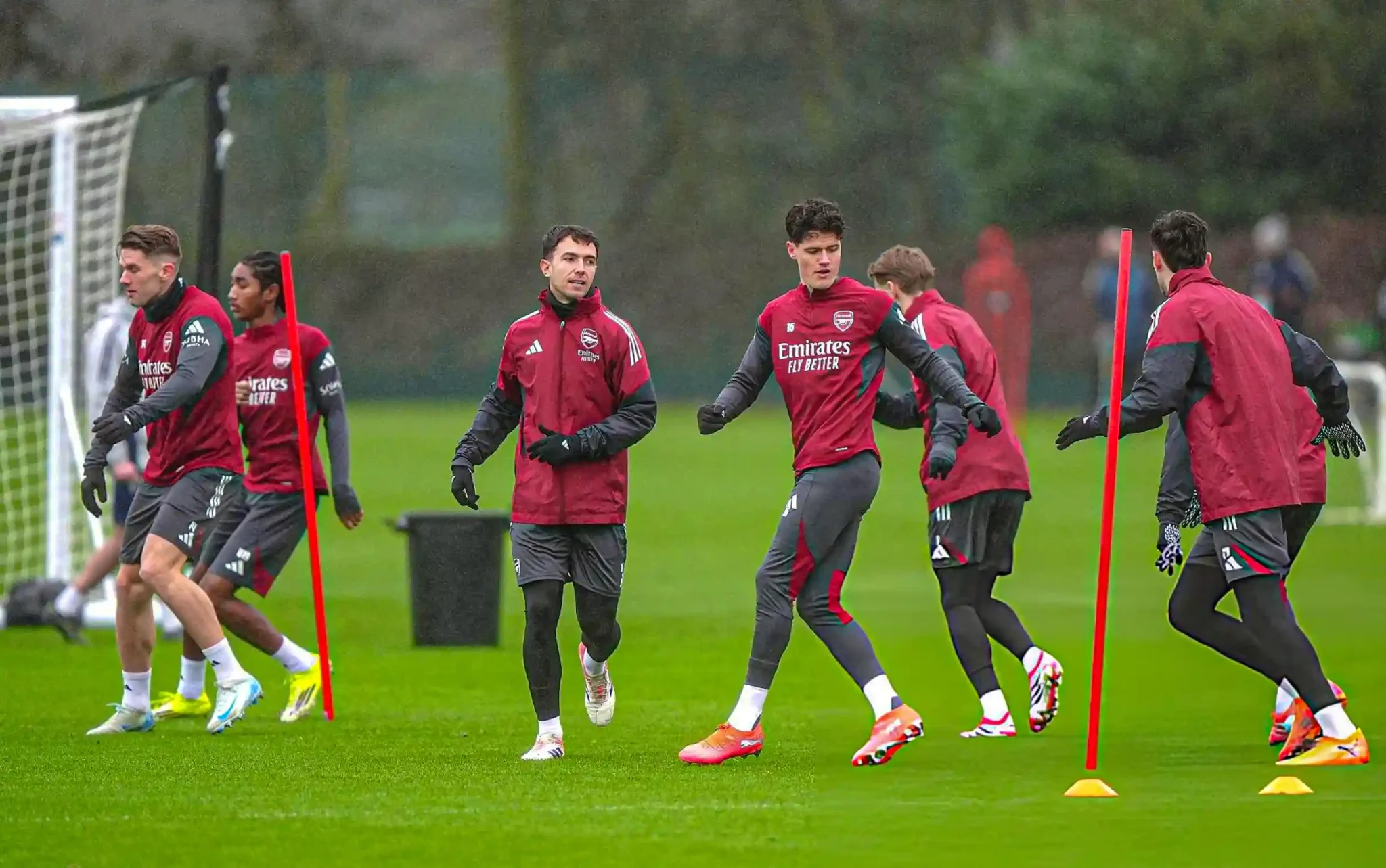 Former Arsenal winger trains with the First Team Former Arsenal winger trains with the First Team