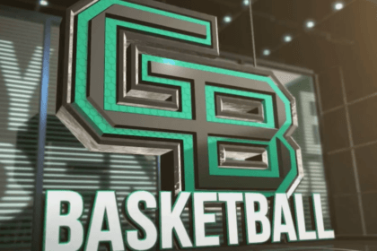 Green Bay Phoenix fall to Minnesota in NCAA Tournament