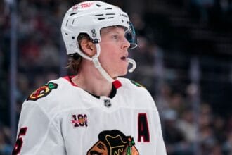 Oilers acquire Connor Murphy in trade with Blackhawks