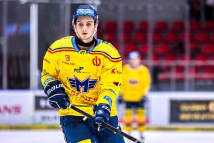 RELEASE: Oilers sign defenceman Tomas Cibulka