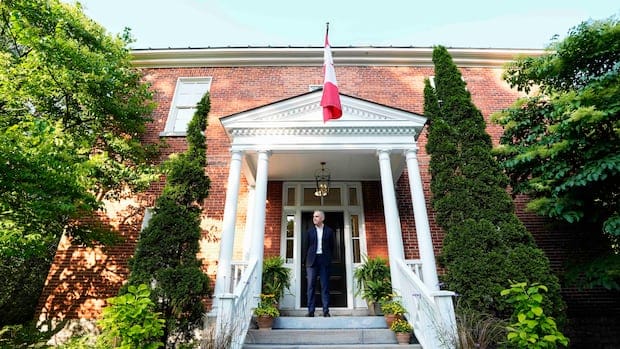 Rideau Cottage ‘inadequate’ home for a PM as decision on 24 Sussex looms: internal memo Rideau Cottage ‘inadequate’ home for a PM as decision on 24 Sussex looms: internal memo