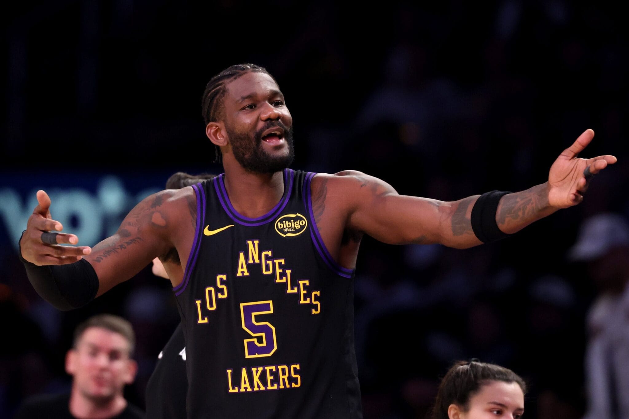 The Athletic: Deandre Ayton says he’s ‘110 percent’ bought in with Lakers The Athletic: Deandre Ayton says he’s ‘110 percent’ bought in with Lakers