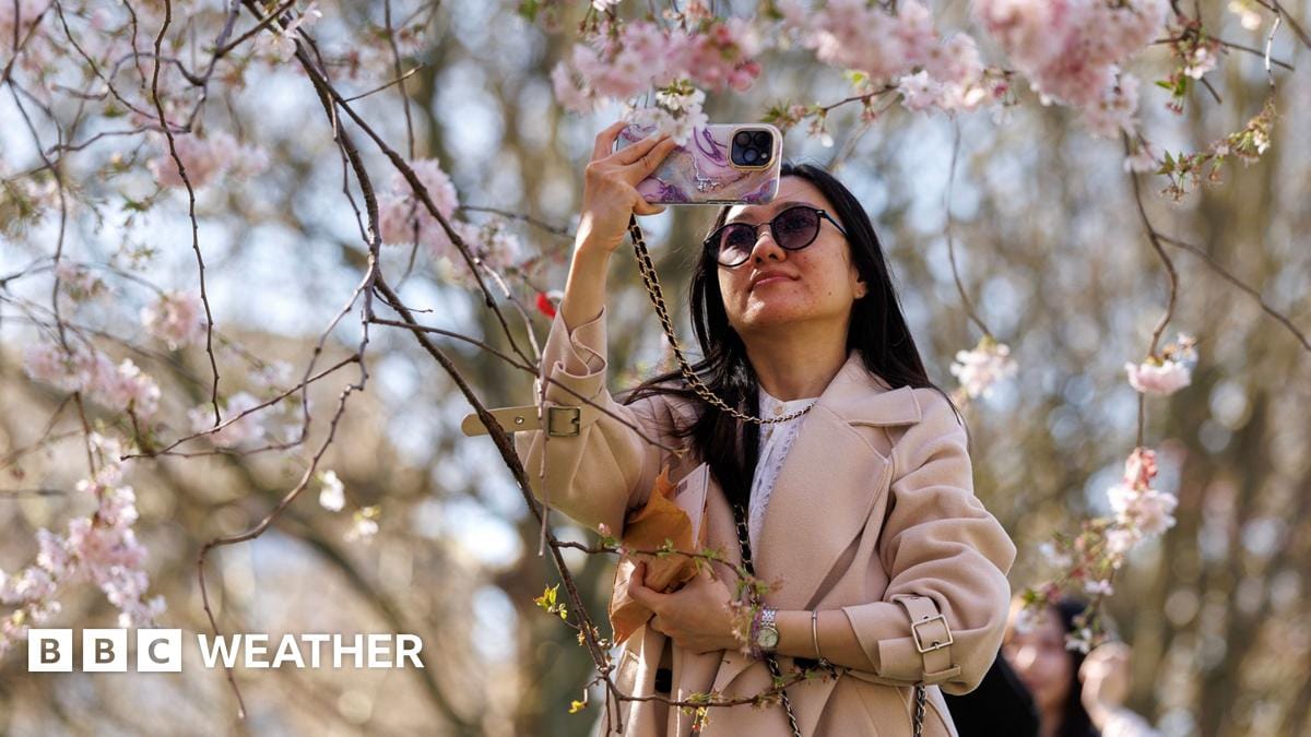 UK weather: Temperatures reach 21C in warmest day of year so far