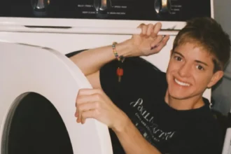 Who is Mae Martin? Meet the Toronto native hosting this year’s JUNO Awards