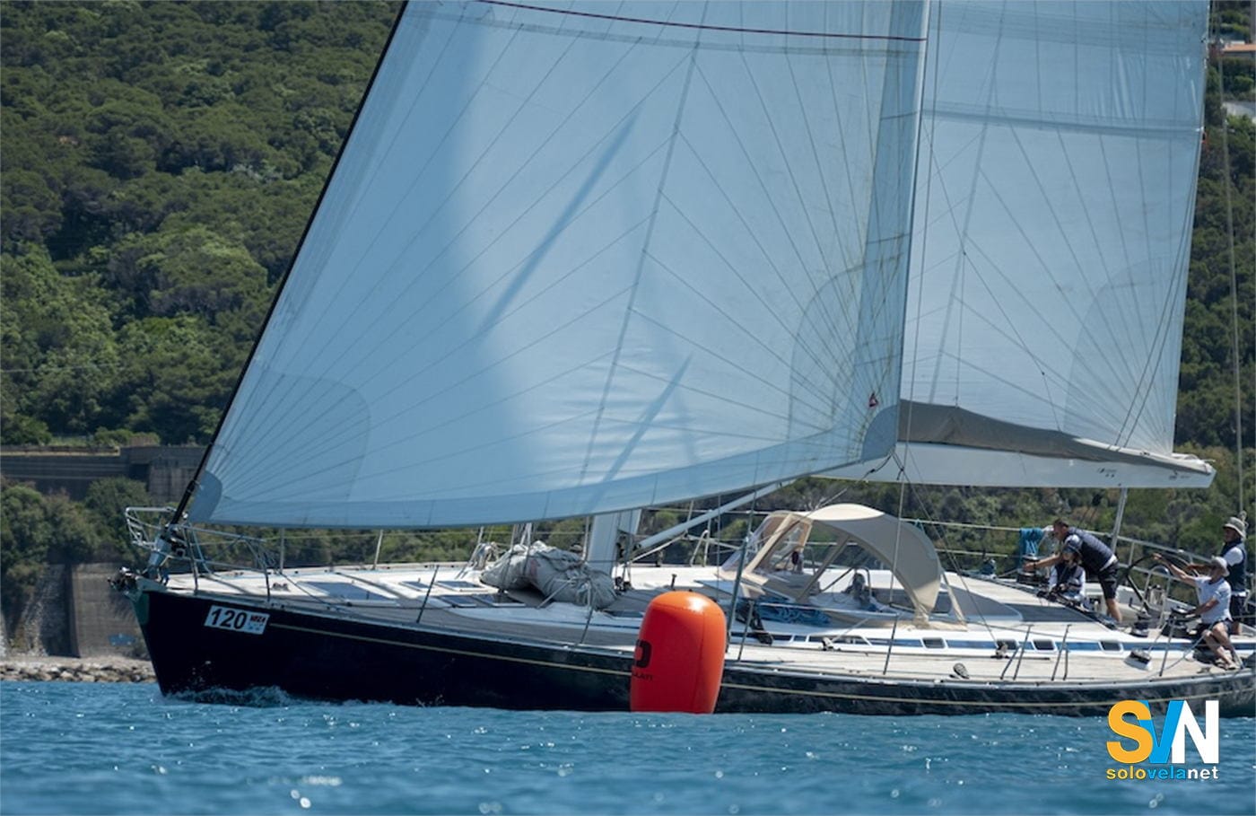 il tribunale condanna l’armatore di una barca a vela a pagare 36mila euro
