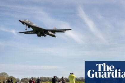 A bittersweet thrill: daytrippers watch US warplanes in action at RAF Fairford | Military