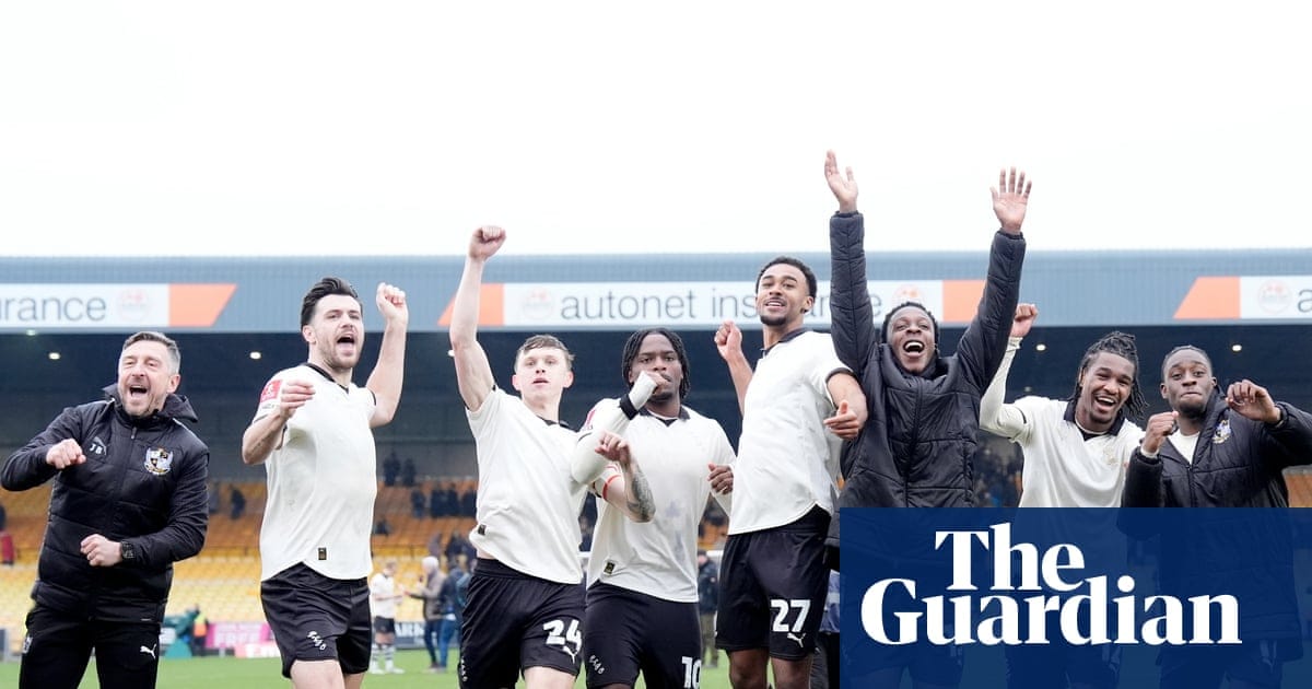 Burslem Globetrotters: Port Vale’s travelling stars plot Chelsea shock | FA Cup Burslem Globetrotters: Port Vale’s travelling stars plot Chelsea shock | FA Cup