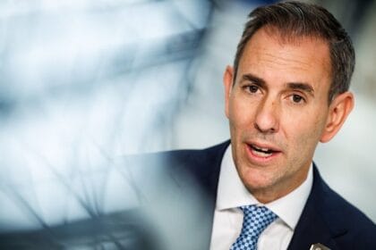 Chalmers leans toward scrapping Howard-Costello tax discount