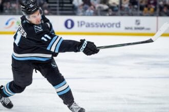 Guenther’s powerful 1-timer making noise for Mammoth in Western 1st Round