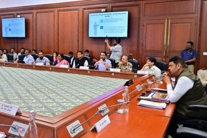 Maharashtra CM Devendra Fadnavis Directs Affordable Rental Housing System With Online Portal, 100 Special Courts For Migrants In Mumbai