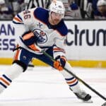 Oilers’ Max Jones suffers left leg injury vs. Kings