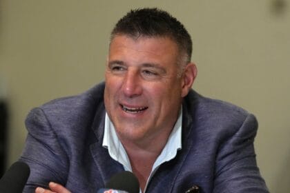 Patriots executive says it’s business as usual for Mike Vrabel after viral photos