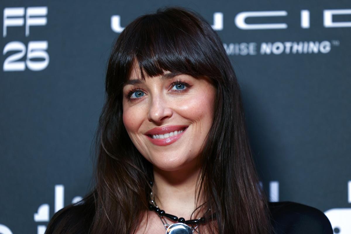 Dakota Johnson Is Rocking This Bold Bag Color — And It Makes Any Outfit Look Designer