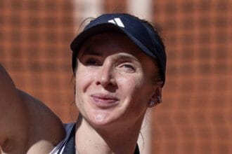 Elina Svitolina found a way out when her French Open run was in danger