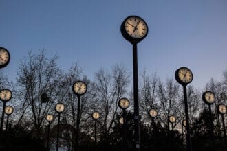 Lawmakers to revisit bill to stop changing clocks twice a year