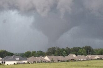 Severe Storms threaten Florida, Georgia, Carolinas with winds, tornadoes