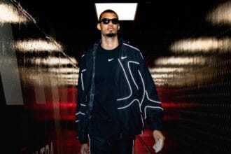 Spurs bring swagger, suits and streetwear to Game 3 arrival