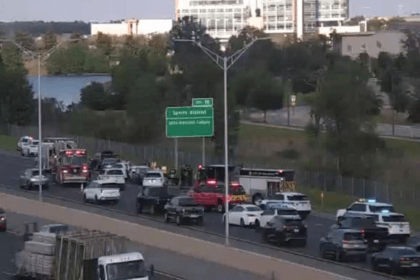 Traffic slowdown on SR-427 after 5-car crash leaves 2 hospitalized