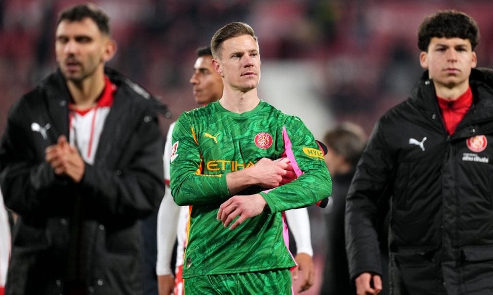 Ajax prepare process of signing Barcelona goalkeeper but want to ensure player’s fitness