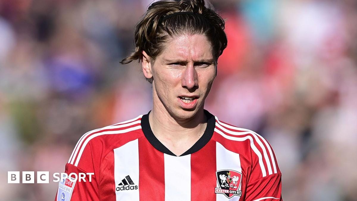 Alex Hartridge: Plymouth Argyle sign former Exeter City defender