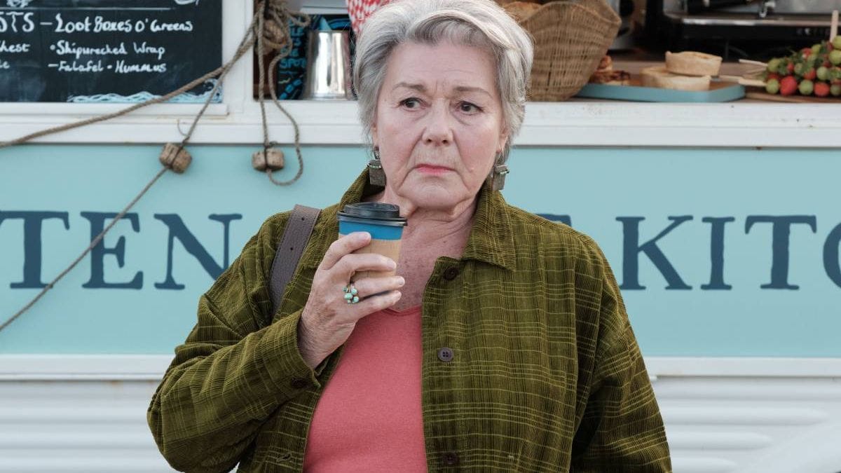 Beyond Paradise star Barbara Flynn admits unexpected second job on BBC drama Beyond Paradise star Barbara Flynn admits unexpected second job on BBC drama