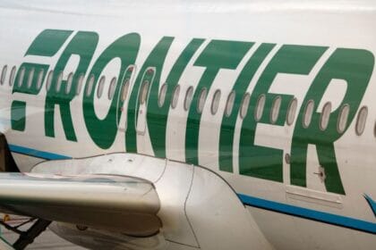 Frontier passenger chokes off-duty flight attendant after trying to open exit door and cockpit on Chicago flight, police say