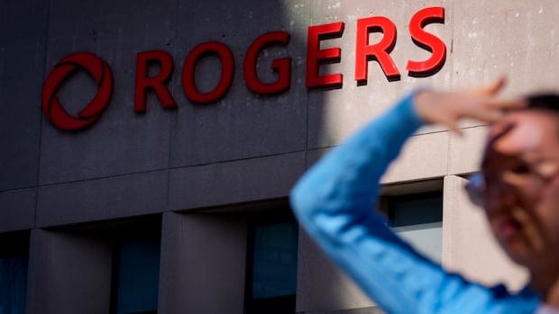 Rogers buying remaining stake in MLSE for .35B