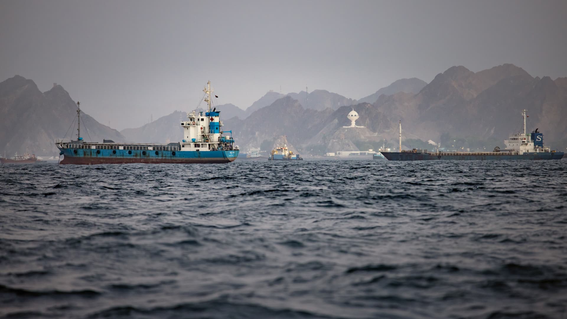 Saudi Arabia ramps oil shipments through Hormuz since U.S.-Iran deal